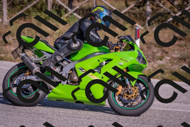 202510191448-DSC_8116_c4_