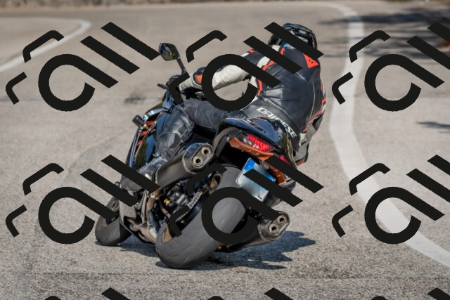 202510191457-DSC_8184_c4_