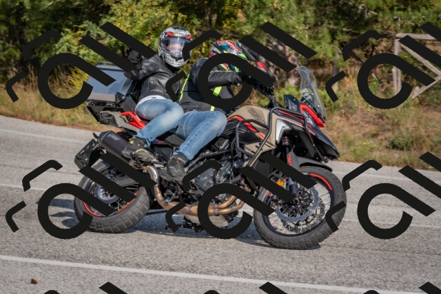 202510191504-DSC_8205_c4_