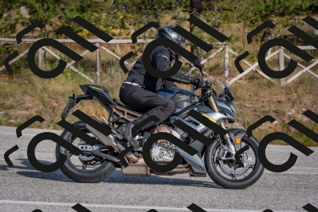 202510191506-DSC_8224_c4_