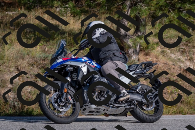 202510191527-DSC_8288_c4_