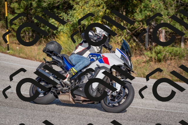 202510191527-DSC_8292_c4_