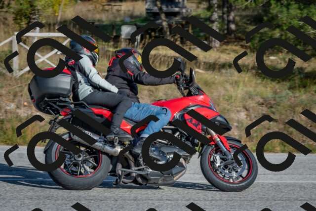 202510191540-DSC_8367_c4_