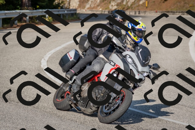 202510191540-DSC_8368_c4_