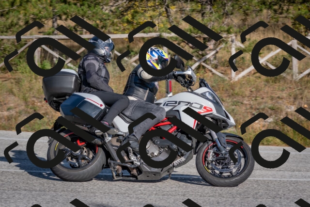 202510191540-DSC_8370_c4_