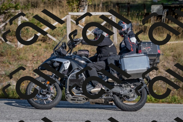 202510191543-DSC_8381_c4_