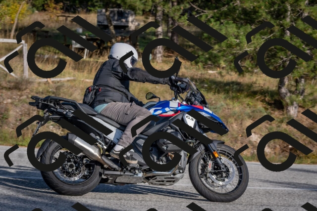 202510191557-DSC_8412_c4_