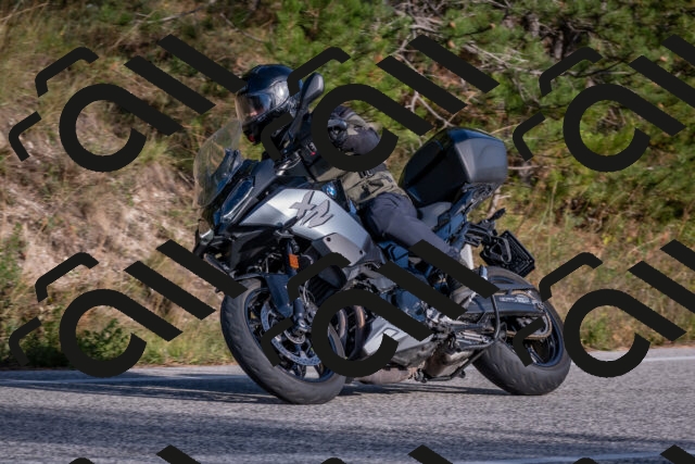 202510191603-DSC_8439_c4_