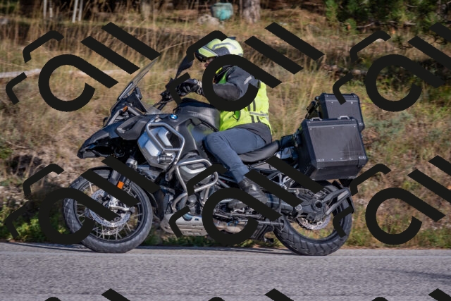 202510191605-DSC_8449_c4_