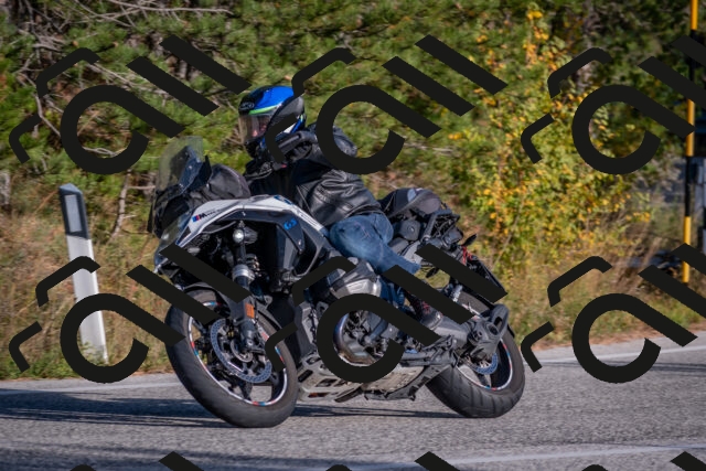 202510191605-DSC_8452_c4_