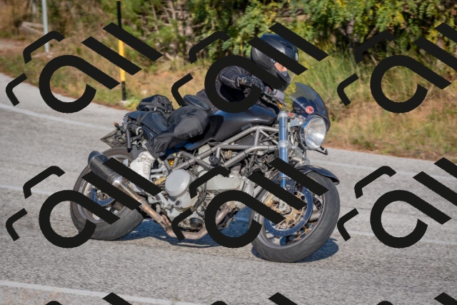 202510191623-DSC_8467_c4_