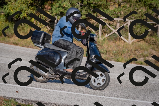 202510191625-DSC_8471_c4_