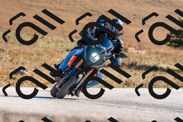 20251012105735-R01_8200_r1