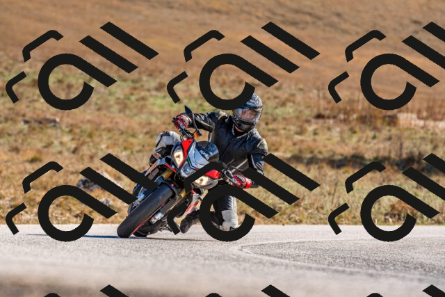 20251012110038-R01_8238_r1