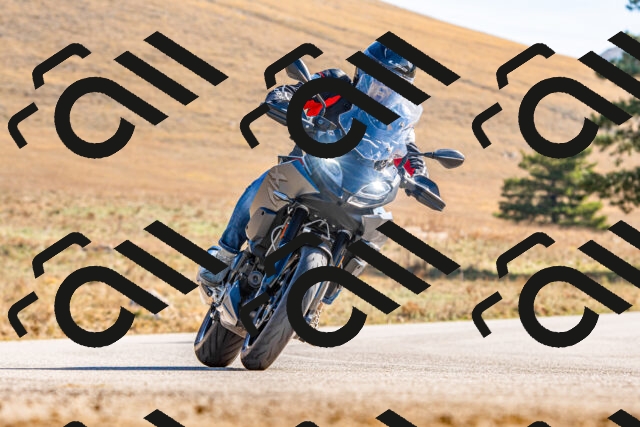 20251012110057-R01_8264_r1