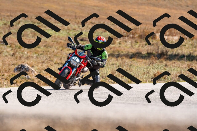 20251012110320-R01_8282_r1