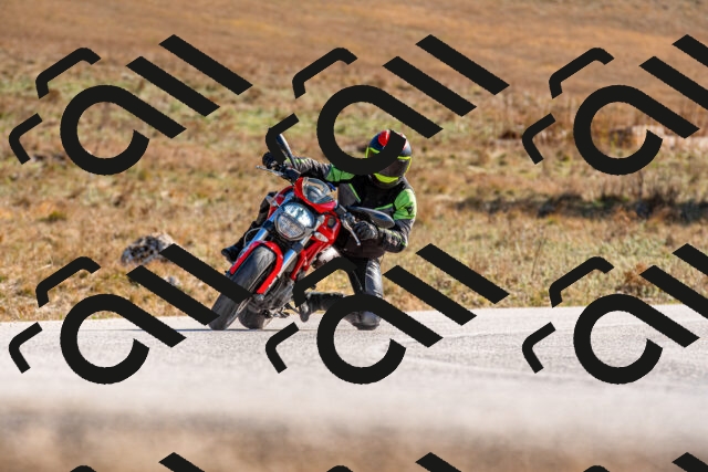 20251012110320-R01_8283_r1