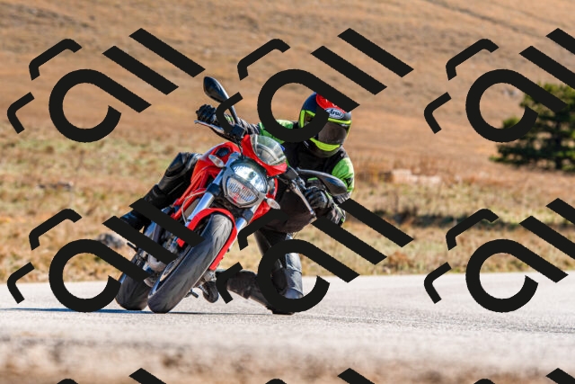 20251012110321-R01_8290_r1