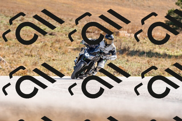 20251012110450-R01_8306_r1