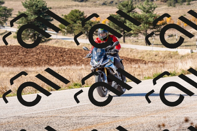 20251012110919-R01_8339_r1