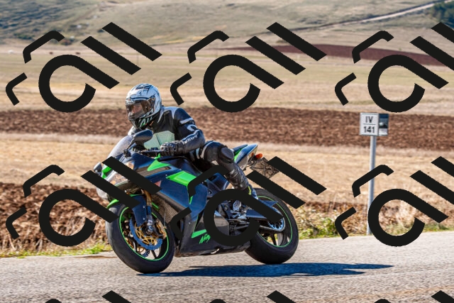 20251012110924-R01_8348_r1