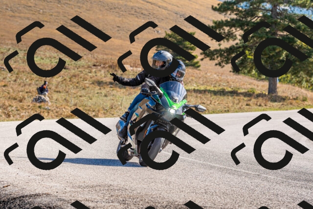 20251012112005-R01_8564_r1