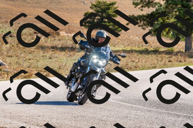 20251012112115-R01_8569_r1