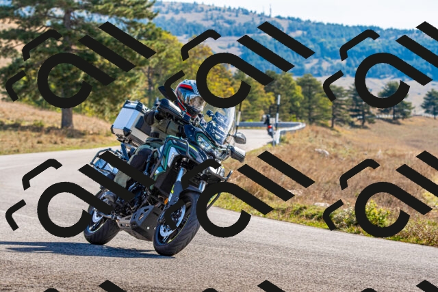 20251012112150-R01_8578_r1