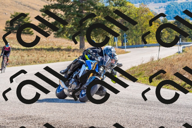 20251012112214-R01_8584_r1