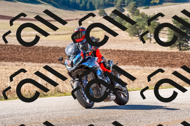 20251012112411-R01_8594_r1