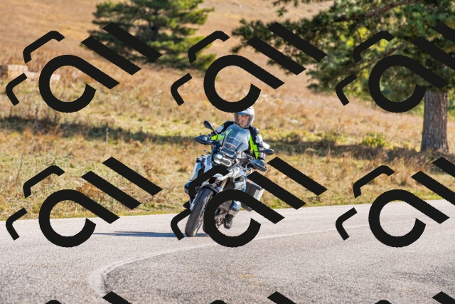 20251012112634-R01_8616_r1