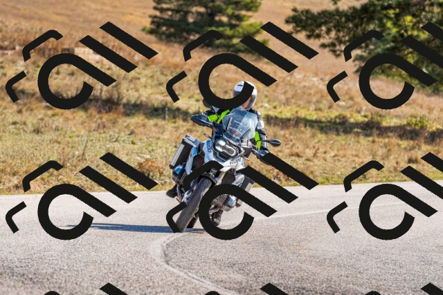 20251012112634-R01_8617_r1