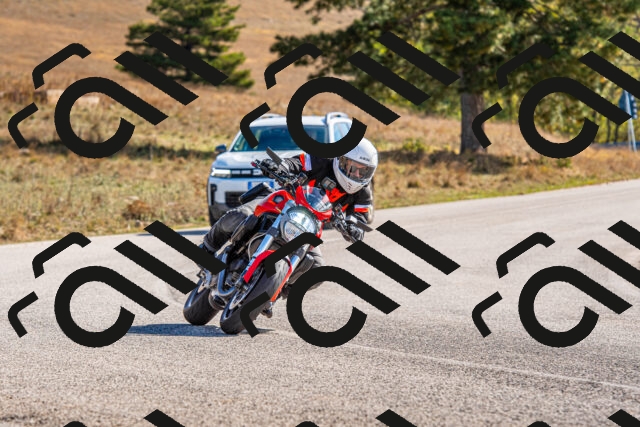 20251012112647-R01_8623_r1