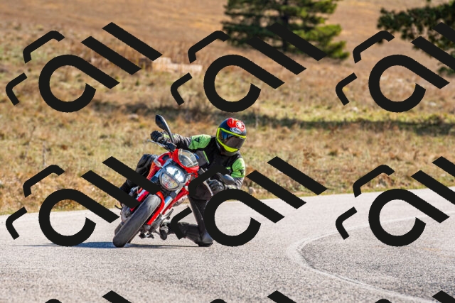 20251012113029-R01_8638_r1