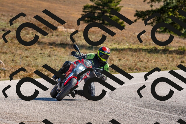 20251012113030-R01_8639_r1