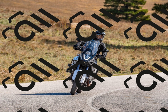 20251012113434-R01_8648_r1