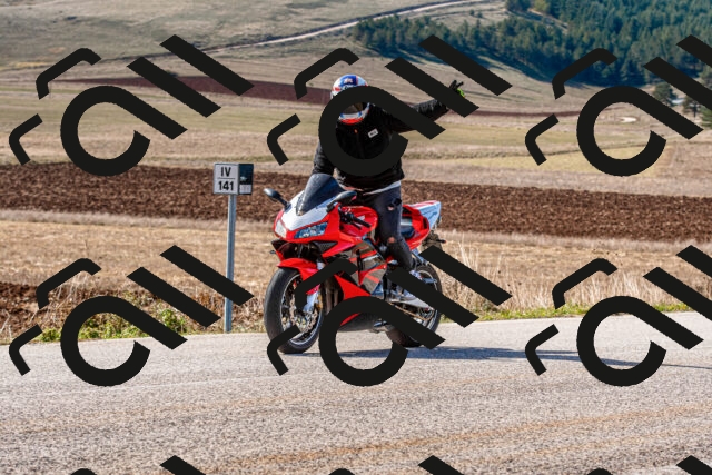 20251012113804-R01_8665_r1