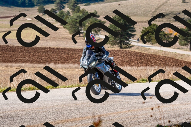 20251012113920-R01_8677_r1