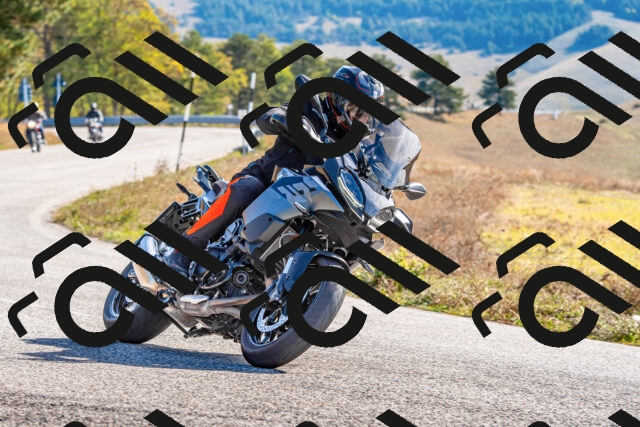 20251012114053-R01_8697_r1