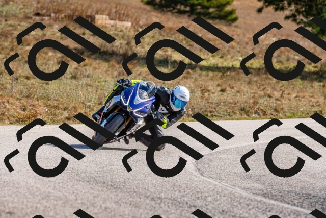 20251012114102-R01_8710_r1