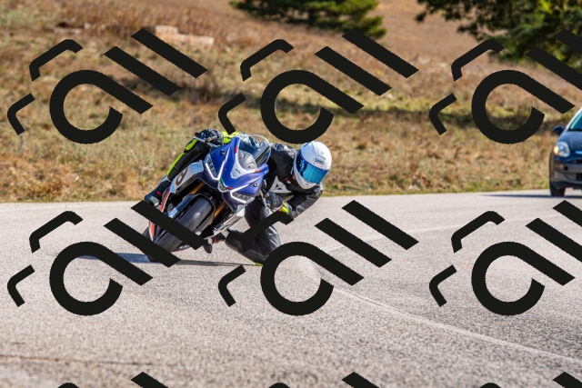 20251012114102-R01_8711_r1