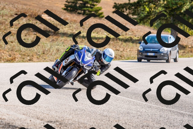 20251012114102-R01_8712_r1