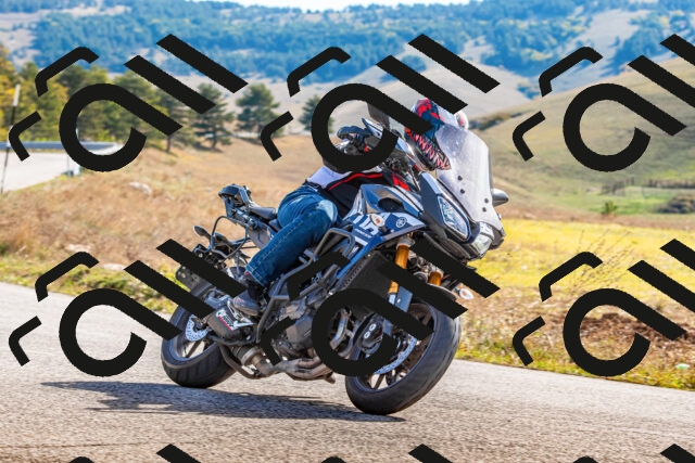 20251012114240-R01_8735_r1