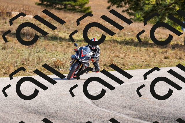 20251012115207-R01_8877_r1