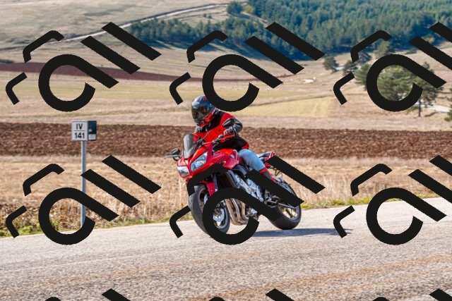 20251012115312-R01_8911_r1