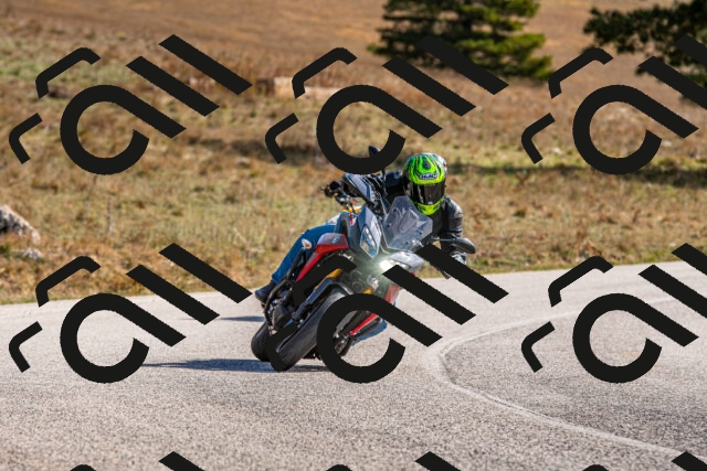 20251012115453-R01_8956_r1