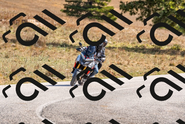 20251012115907-R01_8990_r1