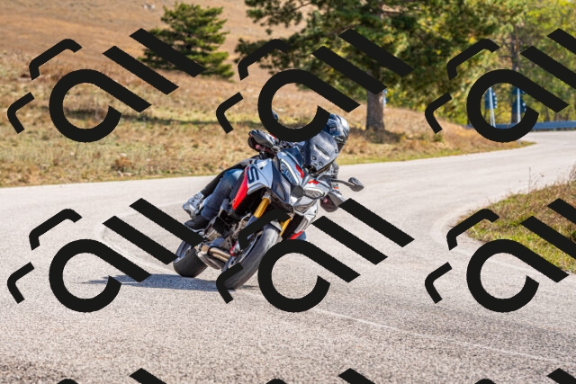 20251012115908-R01_8996_r1