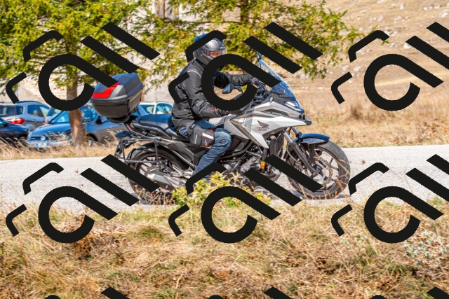 20251012120443-R01_9012_r1