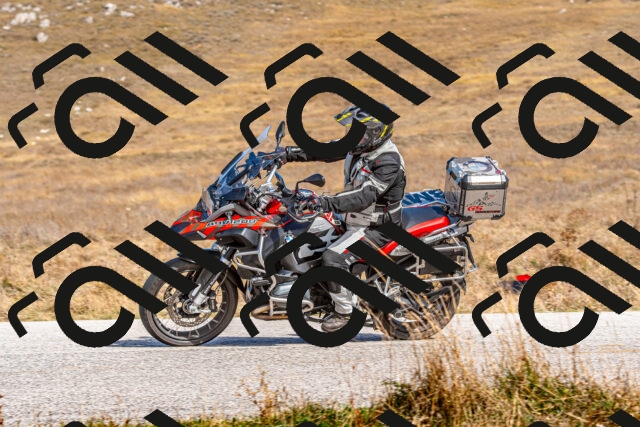 20251012120447-R01_9014_r1